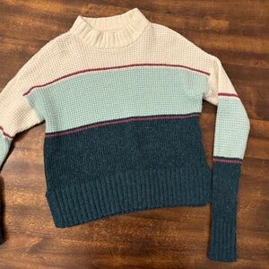 SO Brand Cropped Sweater, White/Blue/Green, Small